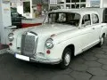 Mercedes-Benz Ponton W128 Sedan — 4
