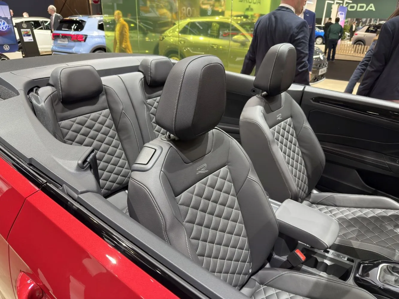 Volkswagen T-Roc T-Roc I Cabriolet (facelift 2022) – Transporto