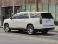Cadillac Escalade Escalade V ESV — 7