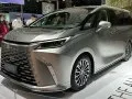 Lexus LM LM II — 6
